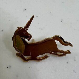 Avon Unicorn Pin Gold Tone Brooch Shiny Vintage‎ Lapel Tie Tack Fantasy Mythical